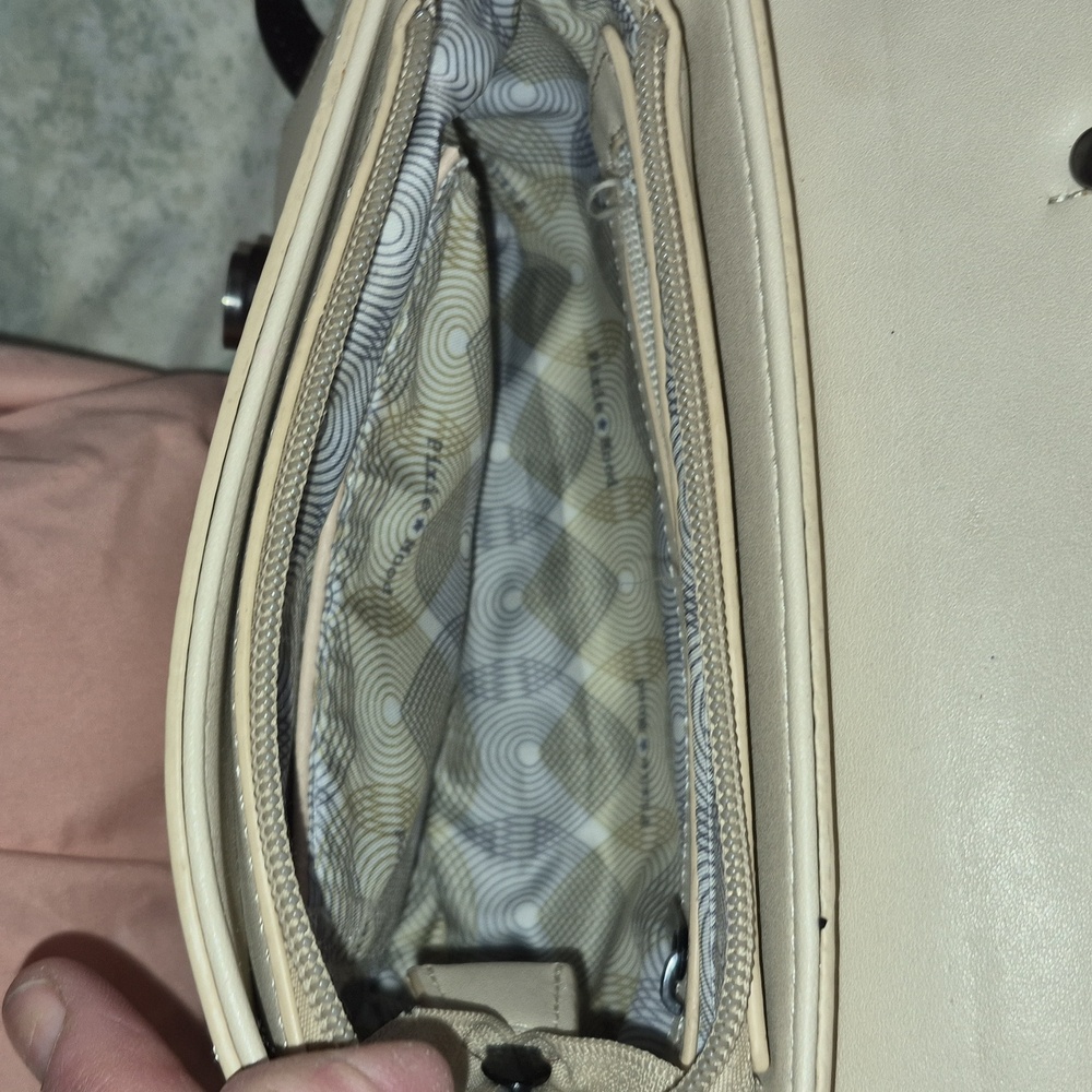 Pixie Mood Steph Vegan Leather beige/red Top Handle Boxy Crossbody Shoulder Bag - Picture 12 of 16